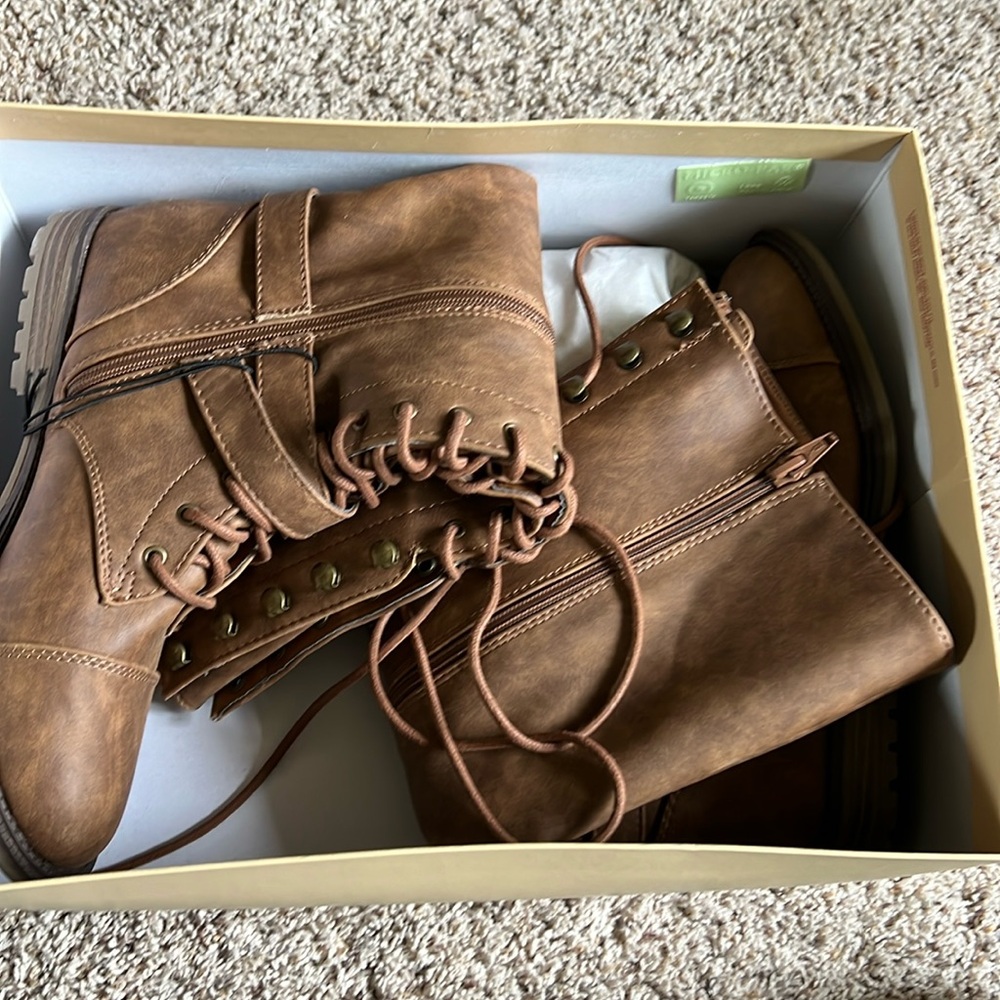 Women’s boots